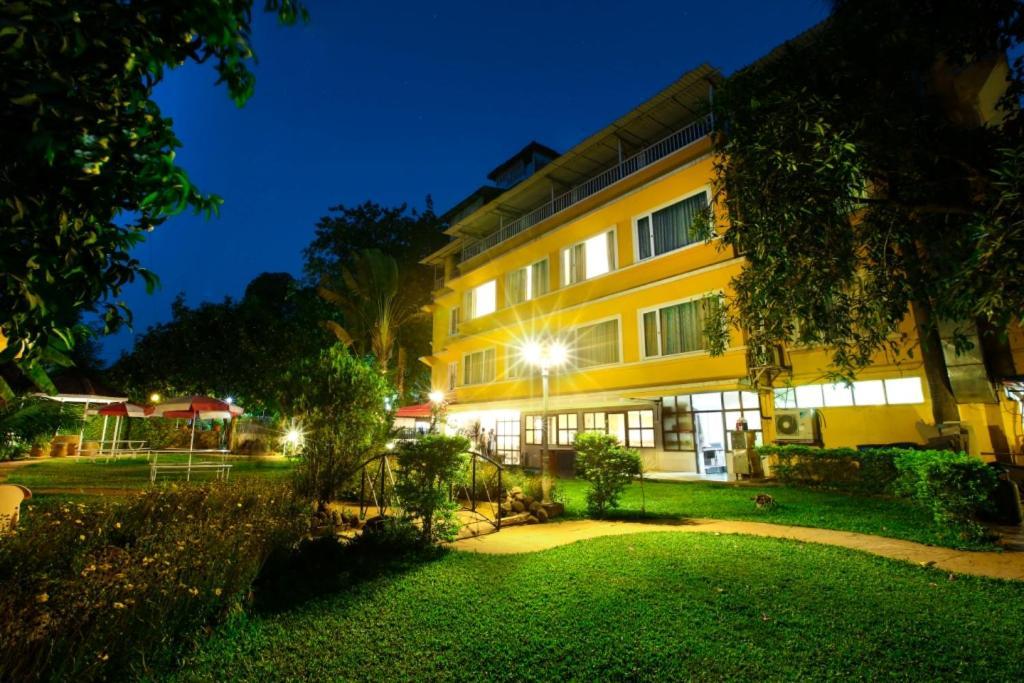 Lake View Resort לונבלה מראה חיצוני תמונה