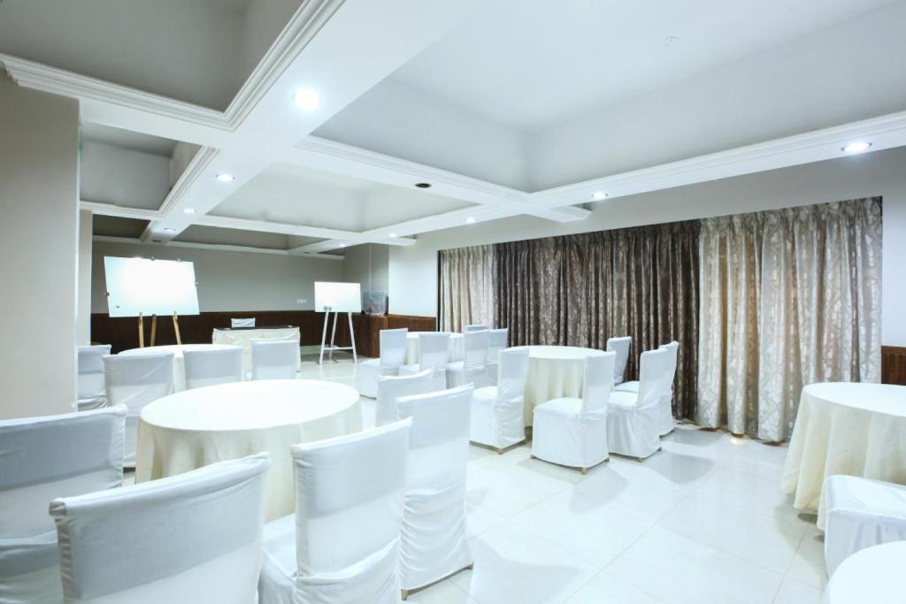 Lake View Resort לונבלה מראה חיצוני תמונה